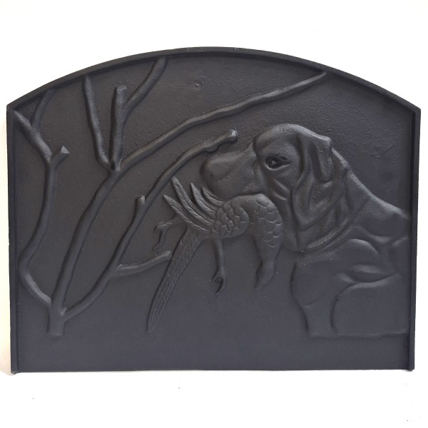 Hunting Dog Cast Iron Fire Back 19'' Wide - Cast Iron